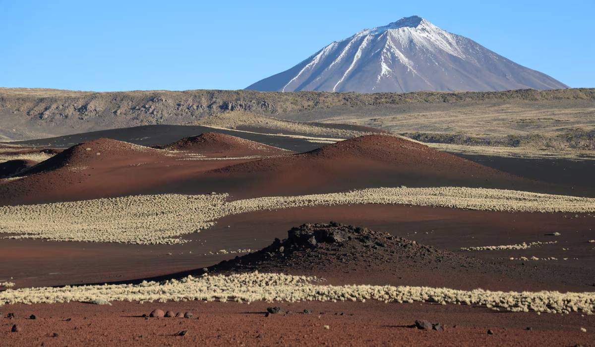 Mendoza: recorre La Payunia, una increíble reserva de volcanes